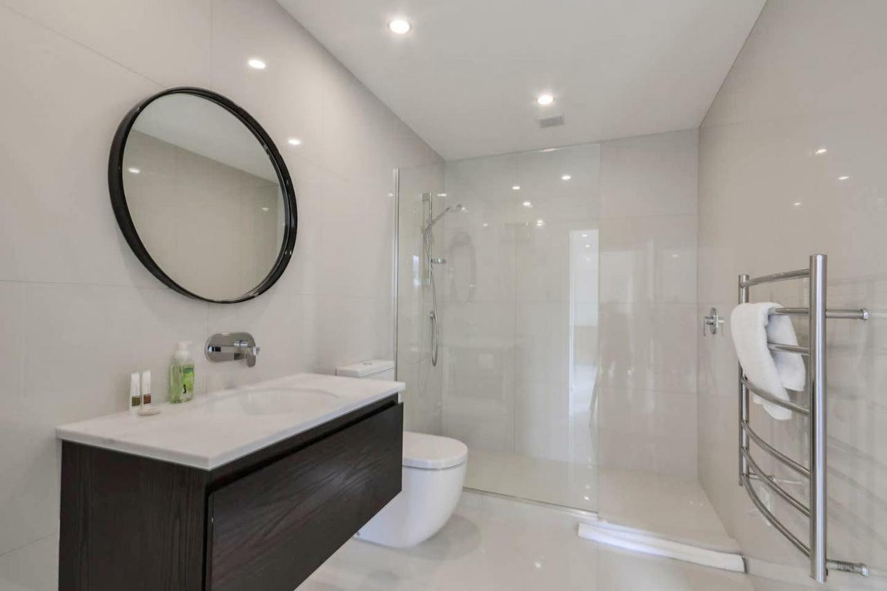 Executive Living In Bluewater - 3 Bedroom Apartment كوينستاون المظهر الخارجي الصورة